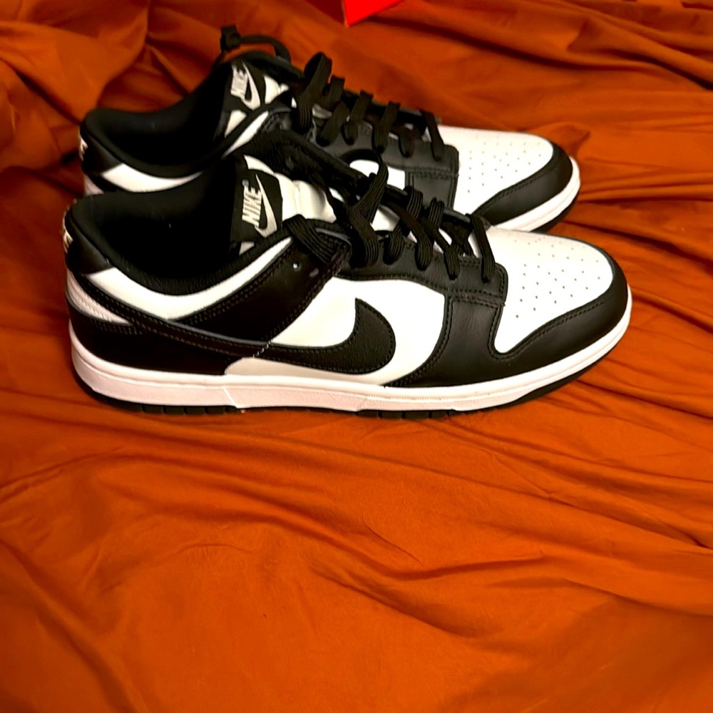 New in the box panda dunks size 10 in women's. Men size 8.5